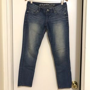 Express Low Rise Capri Jeans Sz 4